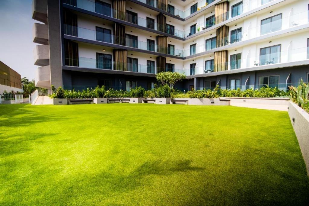Splendid Apartments @ The Lennox Acra Exterior foto